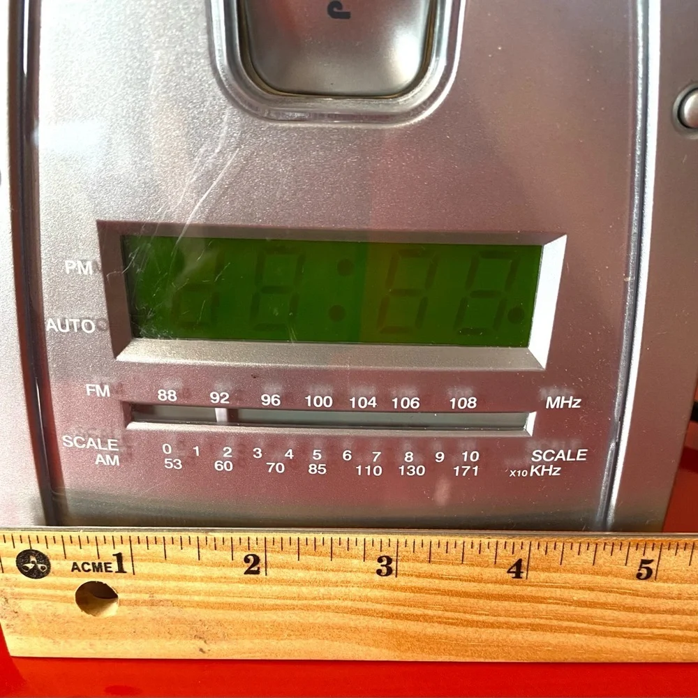 Silver Electrohome Alarm Clock Radio Projects Time on the Wall - Picture 11 of 11